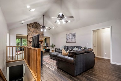 If entertaining and outdoor living are your thing, this home is - photo 8