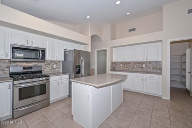Single-level Crystal Gardens home with lake views, newer pool - photo 7