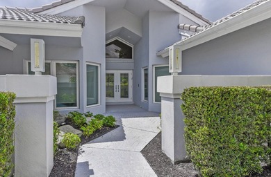 This exceptional and fully renovated one-story 5-bedroom, 5-bath - photo 3