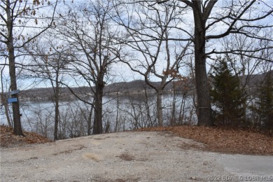 Lake of the Ozarks Lot For Sale in Camdenton Missouri