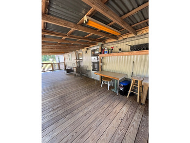 Looking for the ideal getaway or family retreat? This charming - photo 4