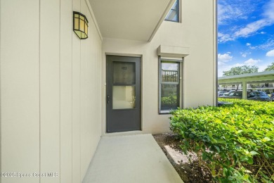Lake Condo For Sale in Vero Beach, Florida
