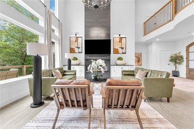 Luxury, Privacy, and Timeless Craftsmanship! Stunning 2023 - photo 4