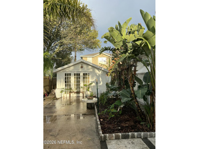 Charming old Neptune Beach farm house with original oak hardwood - photo 4