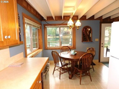 Custom Lake Front Home - photo 14