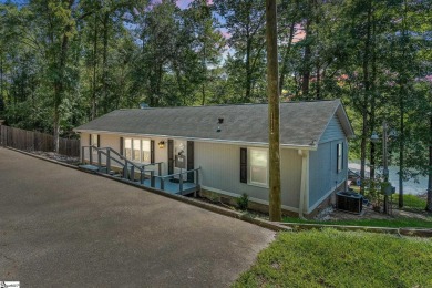 Lake Home For Sale in Fair Play, South Carolina