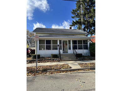 Pike Lake Home For Sale in Warsaw Indiana