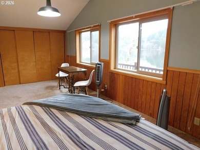Custom Lake Front Home - photo 23