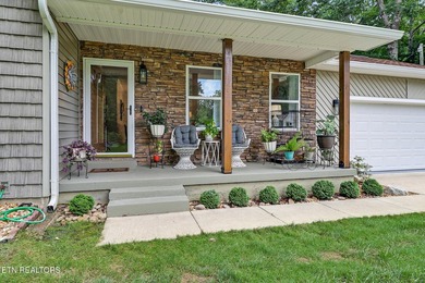 Completely Remodeled Home on a Double Lot - Move-In Ready! Don't - photo 3