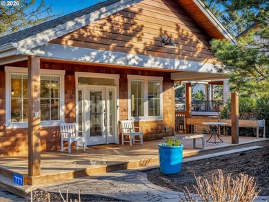 Easy living in this 2019 custom built home in excellent - photo 3