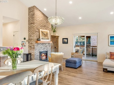 Easy living in this 2019 custom built home in excellent - photo 6