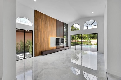 GREAT INVESTMENT. TENANT OCCUPIED. DO NOT DISTURB TENANT. This - photo 7