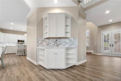 Experience elevated lakefront living in the exclusive community - photo 14