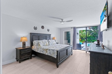 Explore an exceptional 3-bedroom plus den/bonus room, 4.5-bath - photo 19