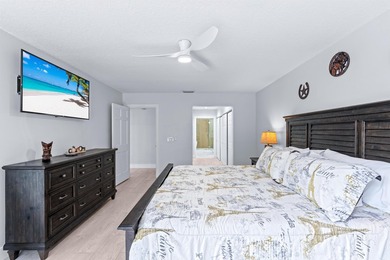 Explore an exceptional 3-bedroom plus den/bonus room, 4.5-bath - photo 21