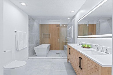 Explore an exceptional 3-bedroom plus den/bonus room, 4.5-bath - photo 23