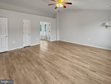 Professional photos on the way. Welcome to this beautiful home - photo 30