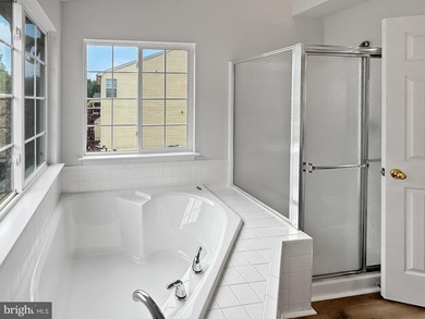 Professional photos on the way. Welcome to this beautiful home - photo 32
