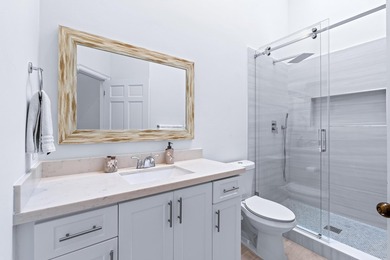 Explore an exceptional 3-bedroom plus den/bonus room, 4.5-bath - photo 33