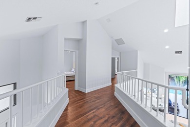 Explore an exceptional 3-bedroom plus den/bonus room, 4.5-bath - photo 36