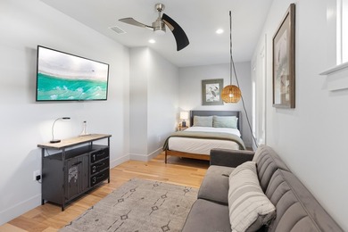 Welcome to 213 Pinetree Drive, a fully furnished contemporary - photo 44
