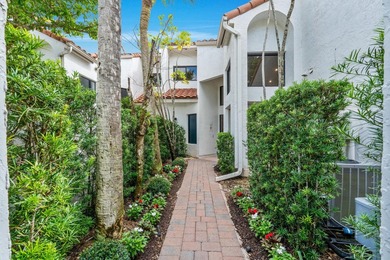 Explore an exceptional 3-bedroom plus den/bonus room, 4.5-bath - photo 44