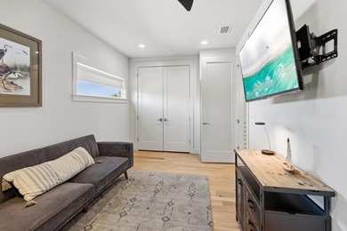 Welcome to 213 Pinetree Drive, a fully furnished contemporary - photo 45