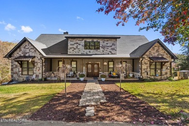 Welcome to 975 Lake Smoky Rd, a rare lakefront retreat with 2 - photo 1