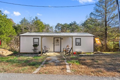 Welcome to 975 Lake Smoky Rd, a rare lakefront retreat with 2 - photo 5