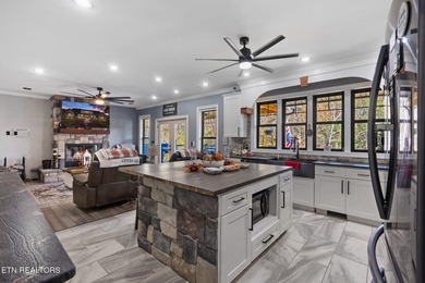 Welcome to 975 Lake Smoky Rd, a rare lakefront retreat with 2 - photo 10