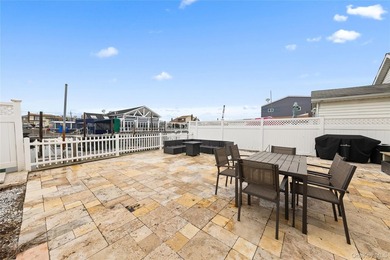Rare opportunity to own an affordable canal-front house with - photo 7
