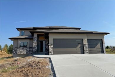 Prairie Lee Lake Home For Sale in Lees Summit Missouri