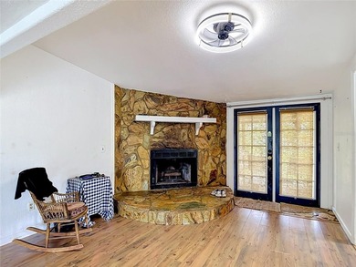 Welcome to your new Florida oasis, with over an acres of - photo 8