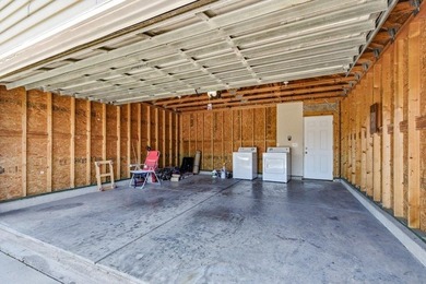 Check out this amazing 3 Bedroom 2 Bath Townhome End Unit. A - photo 23