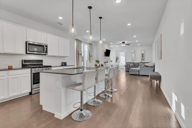 (private lake, pond, coastal) Home For Sale in Northlake Texas