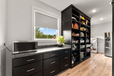 Welcome to 3705 East Cypress Point--one of Springfield's premier - photo 40