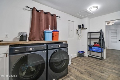 Could this be your dream home? Fully renovated with charming - photo 10
