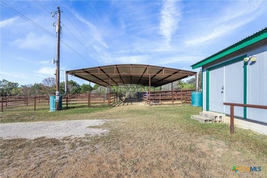 Stunning Lakefront Equestrian Retreat on Lake Travis Welcome to - photo 16