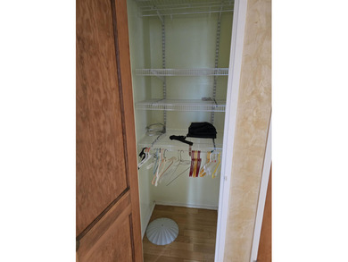 Charming 1BD apartment on the 3rd floor features Venetian stucco