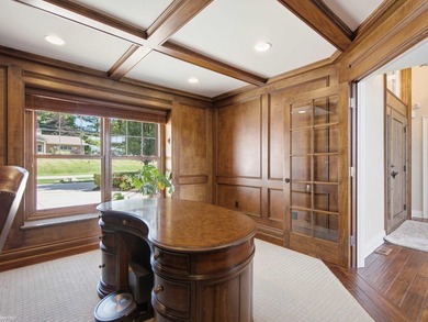 Welcome to your own private lakeside retreat, where timeless - photo 31