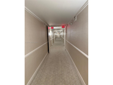 Wake up to breathtaking, unobstructed Intracoastal and Miami