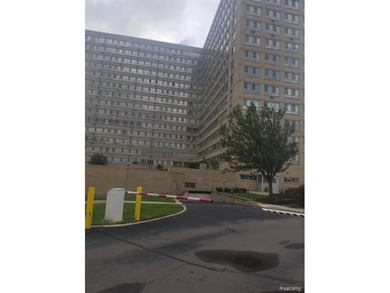 Lake Saint Clair Condo For Sale in Detroit Michigan