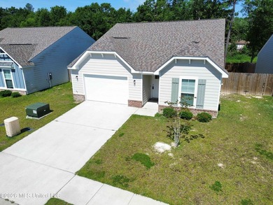 This beautiful home in Gulfport is designed for both style and - photo 4