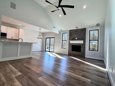 Experience the perfect blend of textures & high-tech living - photo 12
