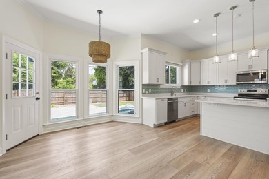 Welcome to 6700 N Kings Hwy, where coastal luxury meets timeless - photo 13