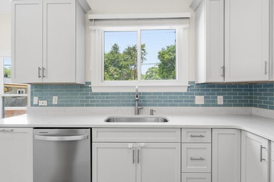 Welcome to 6700 N Kings Hwy, where coastal luxury meets timeless - photo 16
