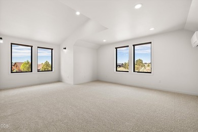 Stunning Northwest Modern masterpiece on a prime corner lot! - photo 21