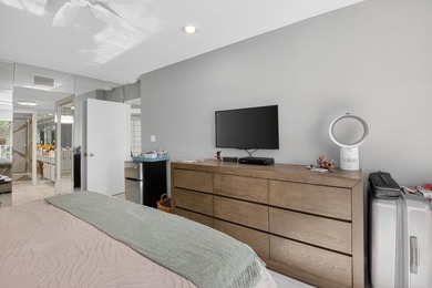 This beautiful 2-bedroom, 2-bath plus office condo offers - photo 21