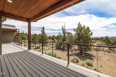 Stunning Northwest Modern masterpiece on a prime corner lot! - photo 25