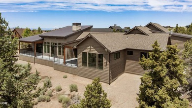 Stunning Northwest Modern masterpiece on a prime corner lot! - photo 27